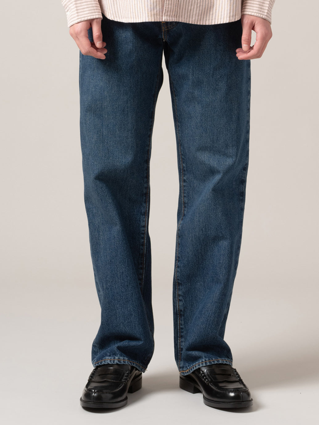 555™ リラックスストレート ジーンズ ダークインディゴ – リーバイス