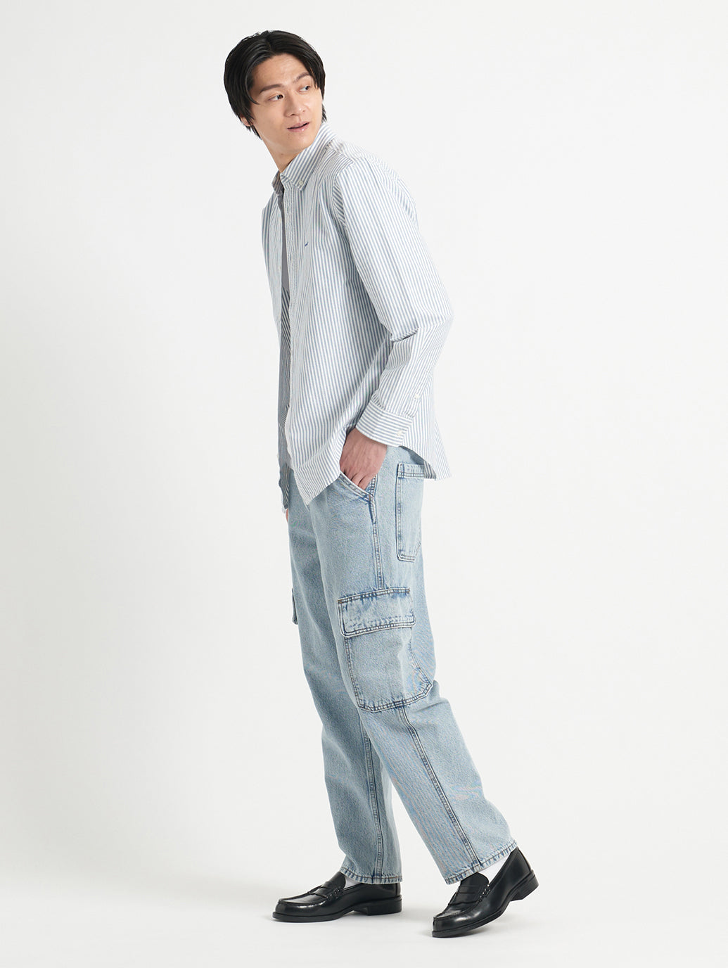 568™ ルーズストレート カーゴ ライトインディゴ