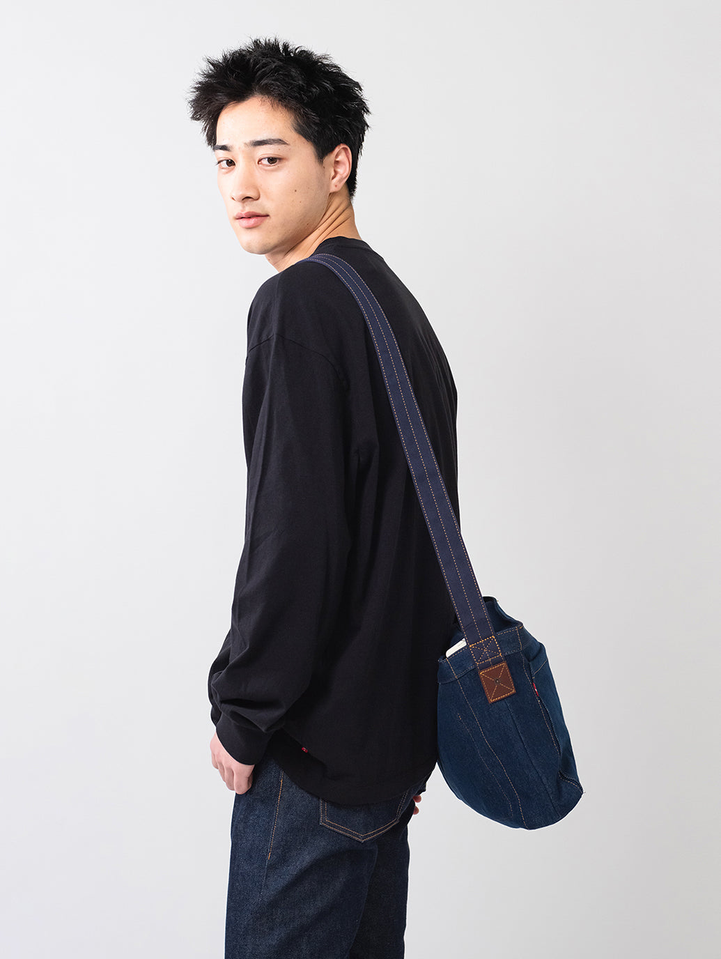 メッセンジャーバッグ