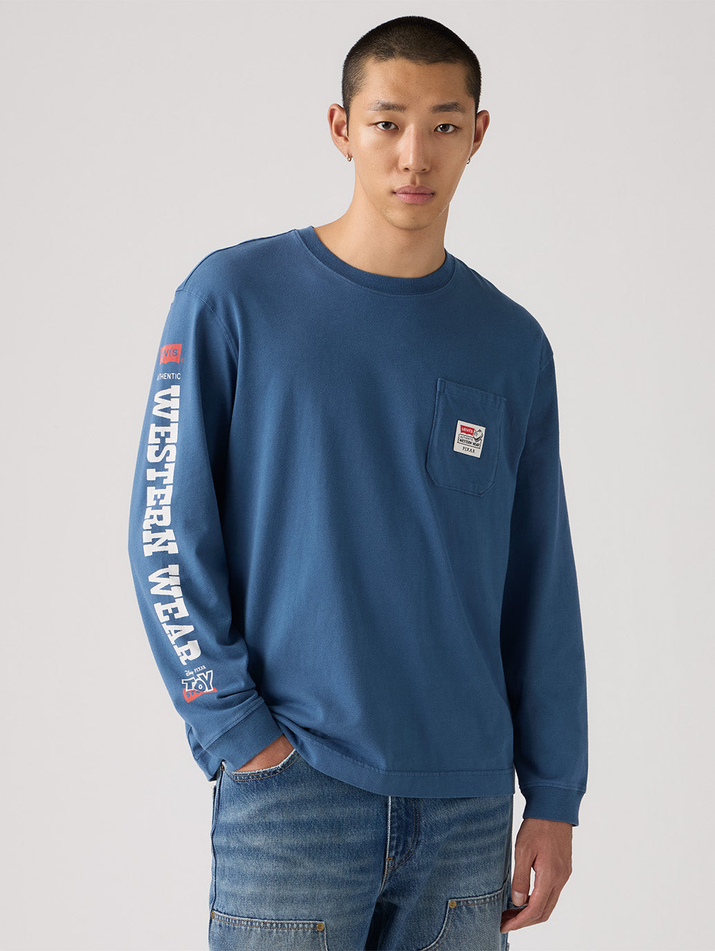 未使用 Levi’s x トイストーリー M ロンT ロングTシャツ リーバイス LEVI'S® x TOY STORY ロングスリーブ ポケットTシャツ