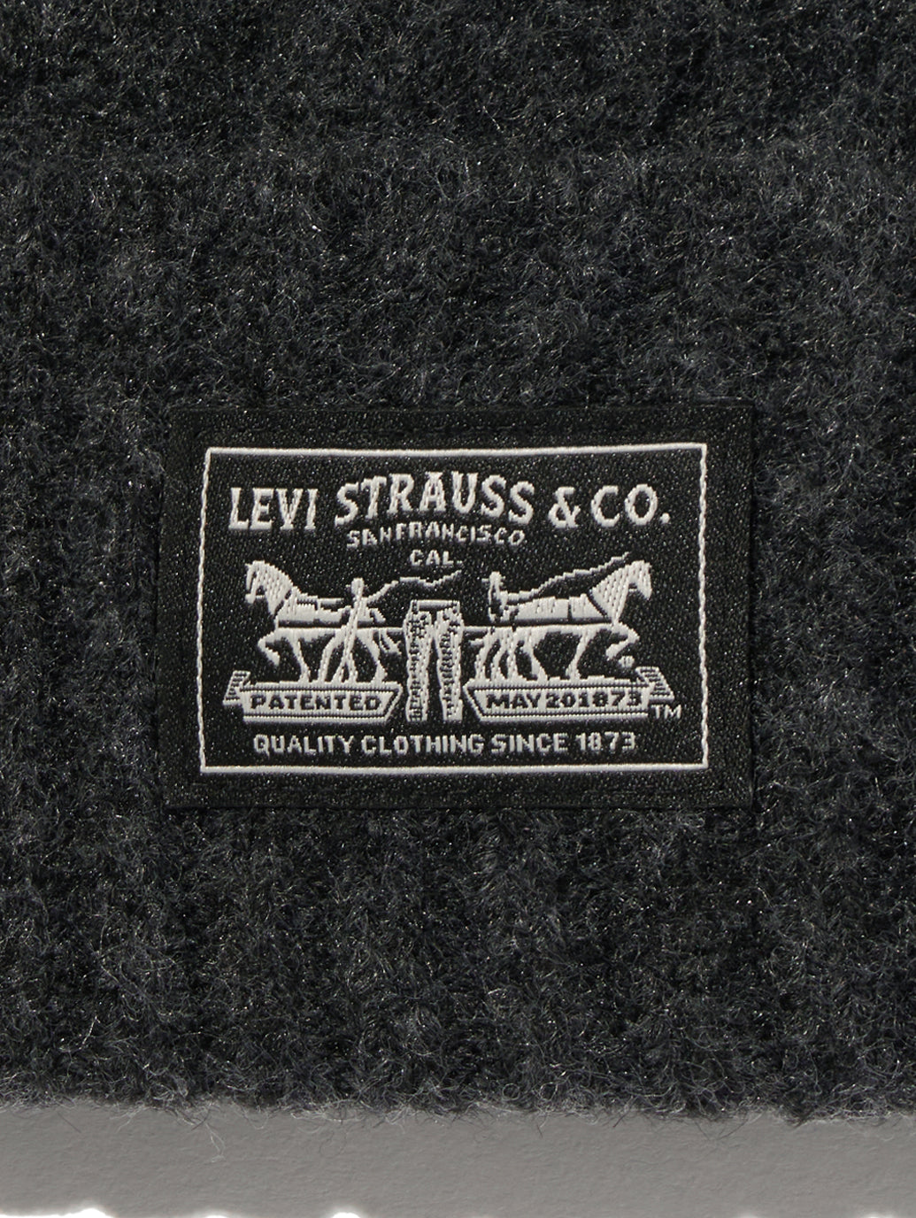 ケーブルニットバックパッチビーニー