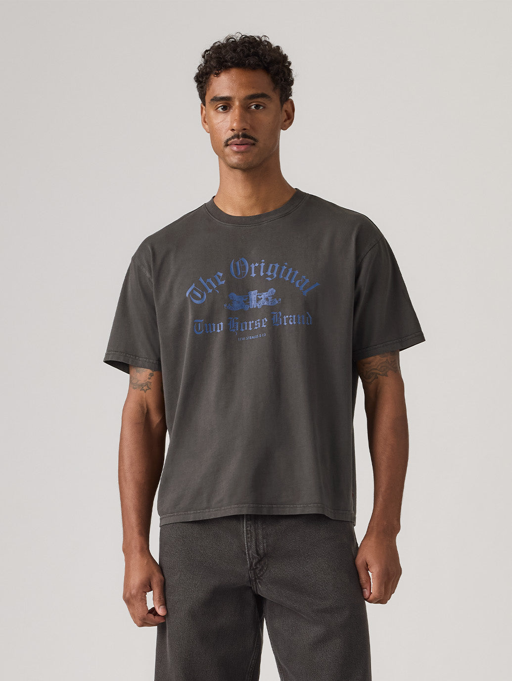 グラフィックボックスTシャツ – リーバイス®公式オンラインストア