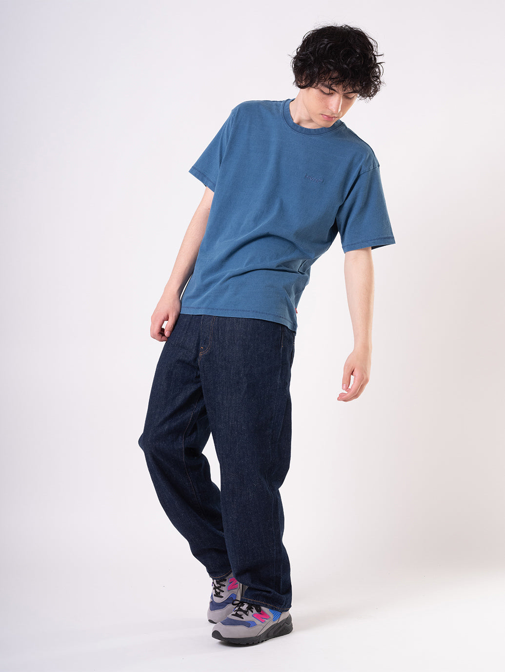 568™ STAY LOOSE ジーンズ ダークインディゴ