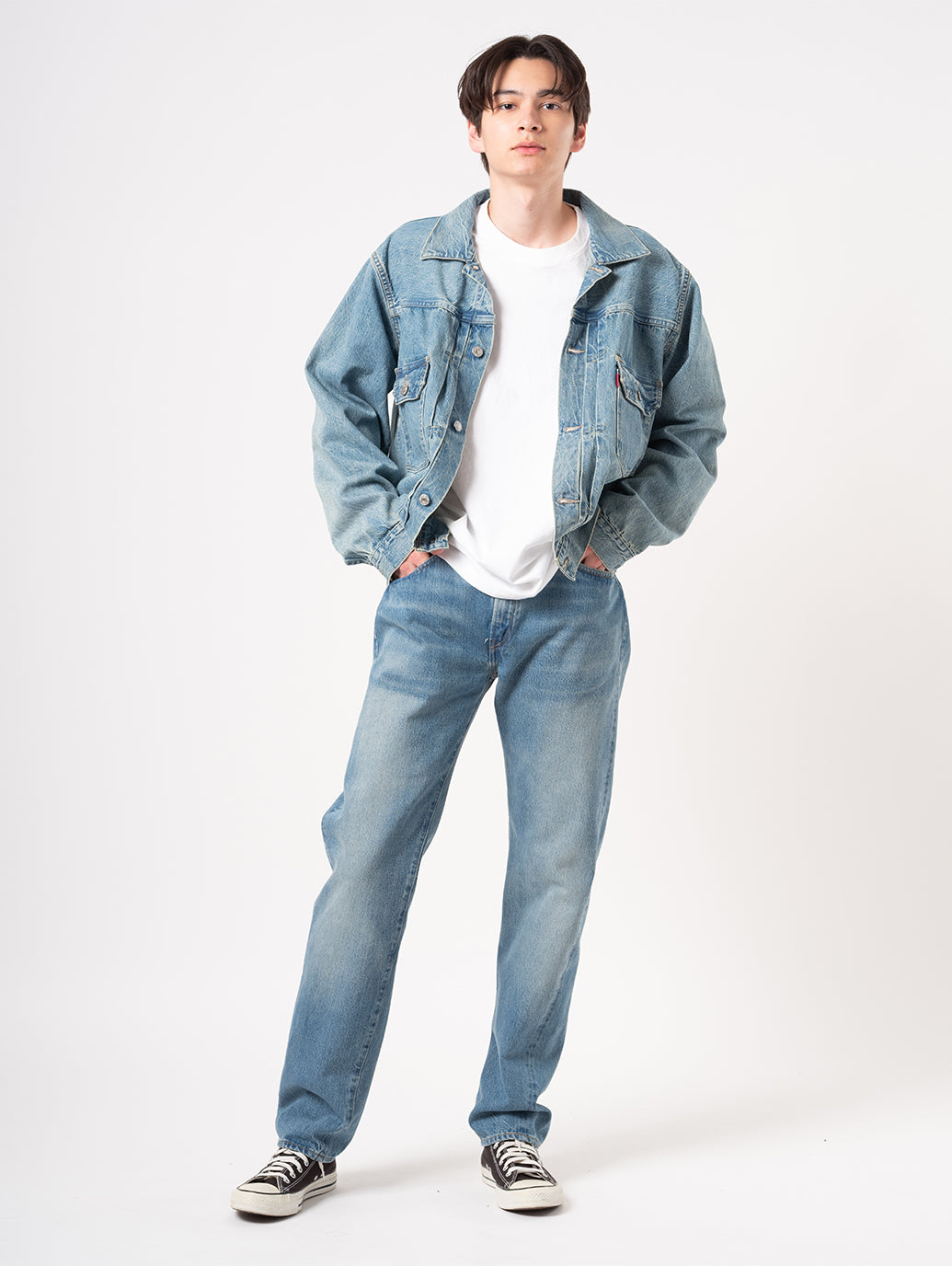 LEVI'S® VINTAGE CLOTHING 1954 501® ジーンズ ミディアムインディゴ
