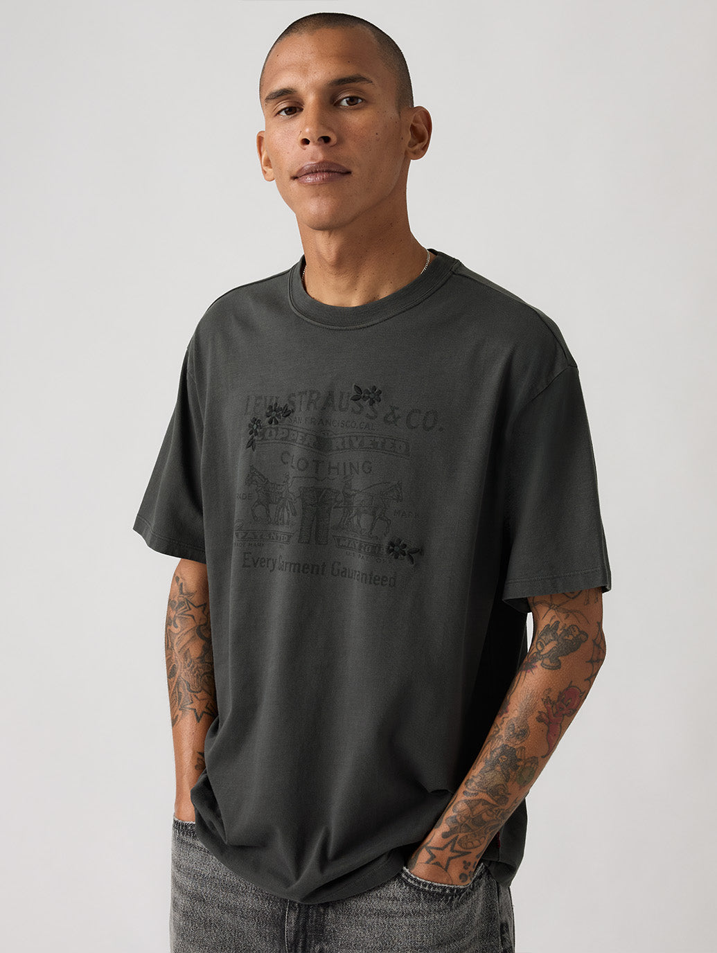 ヴィンテージフィット グラフィックTシャツ – リーバイス®公式