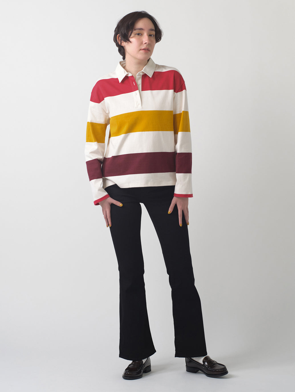 726™ ハイライズフレア ジーンズ ブラック