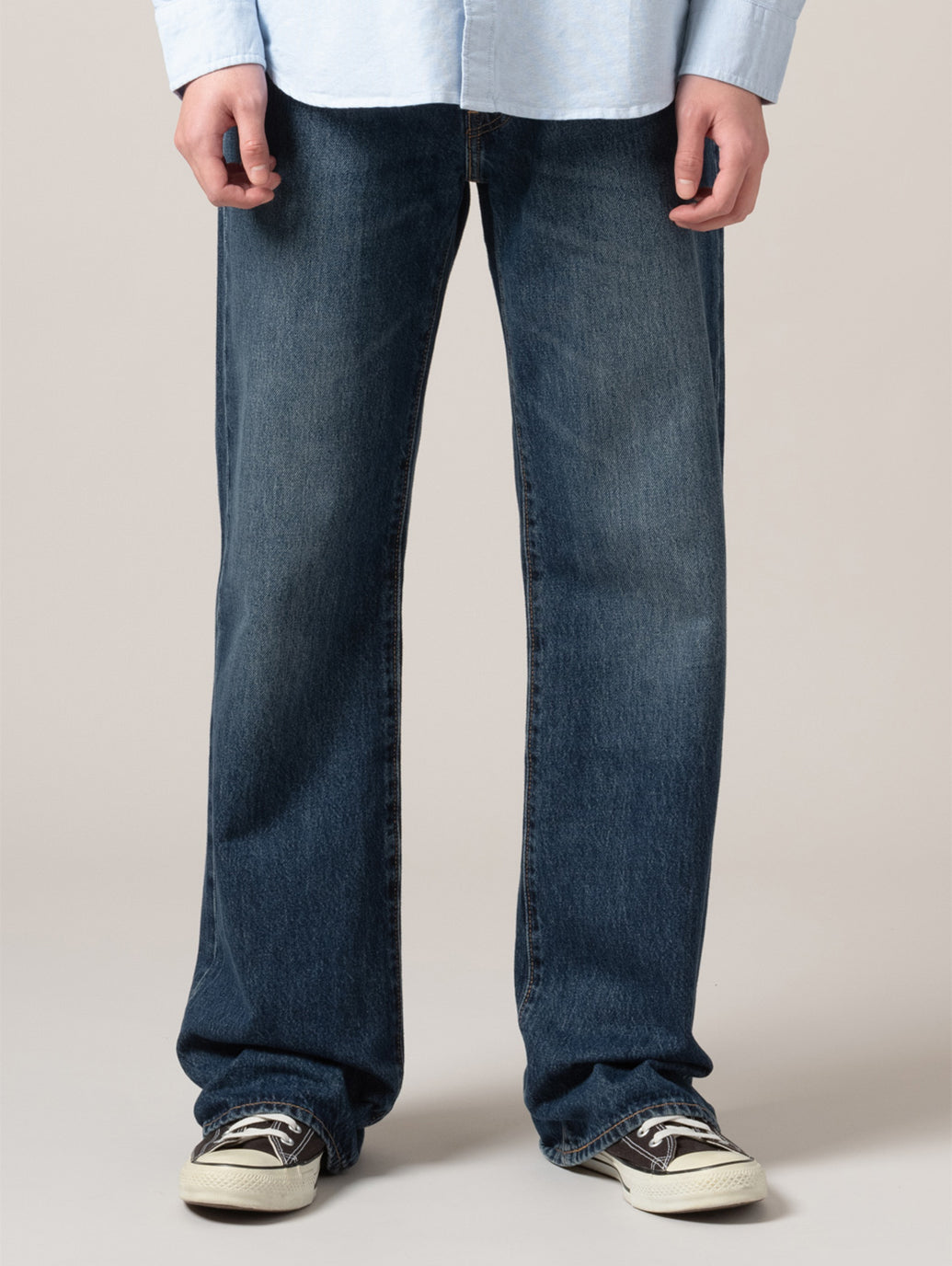 567™ リラックスフレア ジーンズ ダークインディゴ – リーバイス®公式