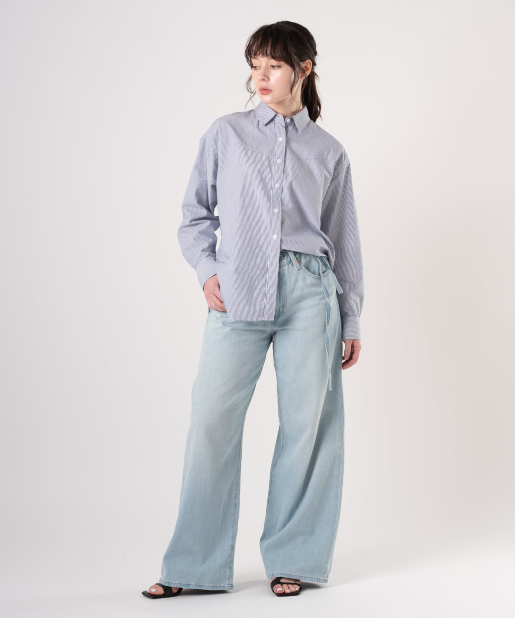 XL STRAIGHT ジーンズ ライトインディゴ