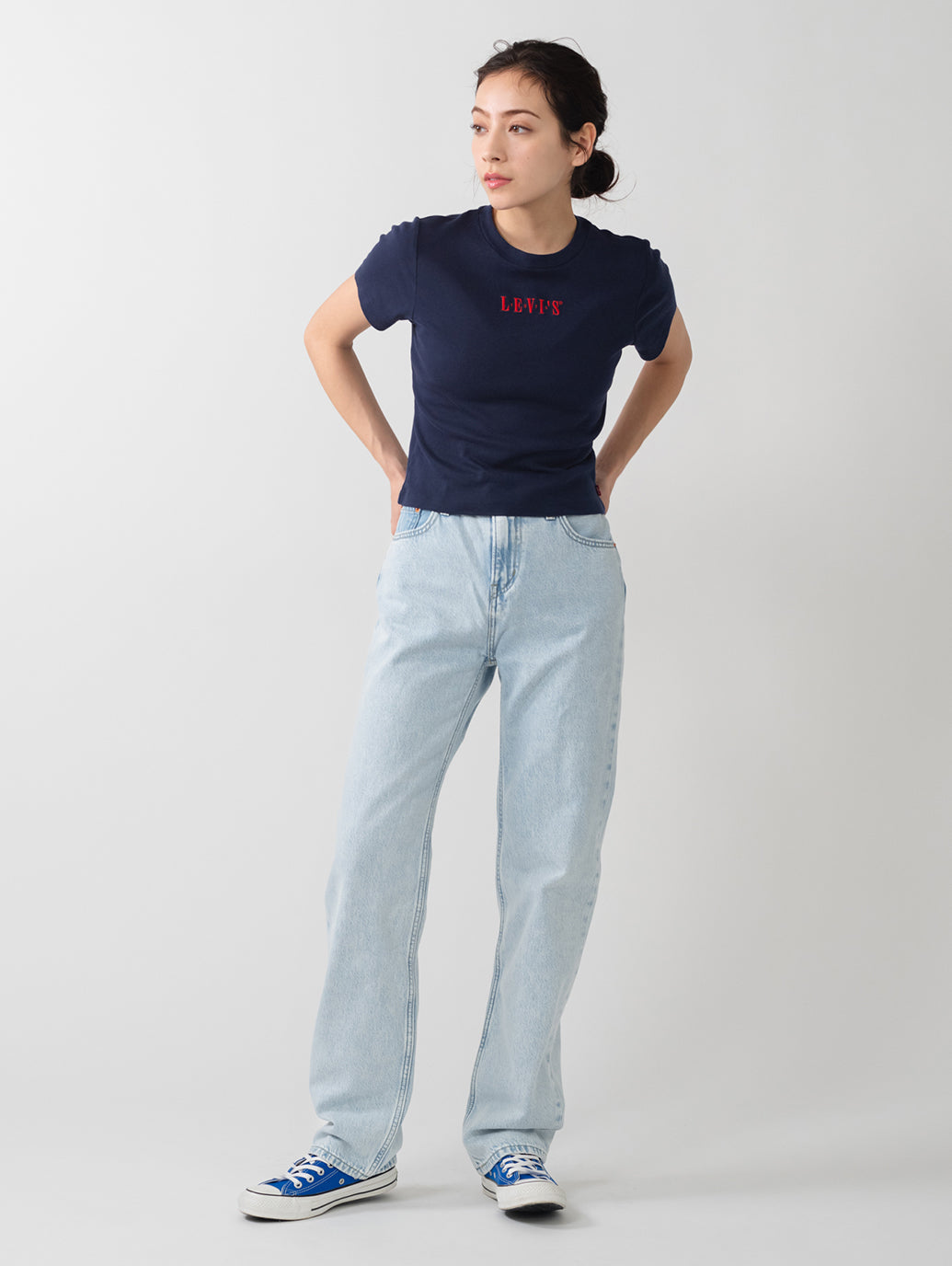 エッセンシャル SPORTY Tシャツ