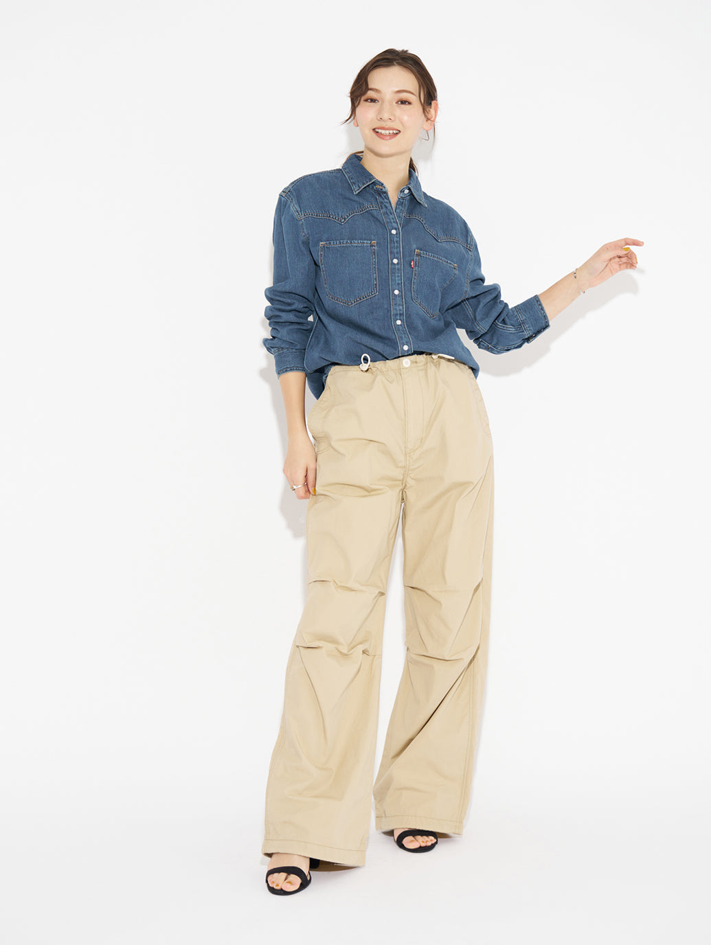 パラシュートパンツ ベージュ