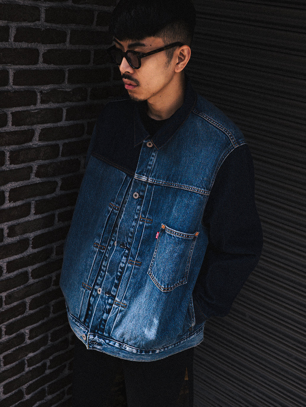 DOCKING CUSTOMIZED TRUCKER JACKET MEDIUM INDIGO – リーバイス®公式