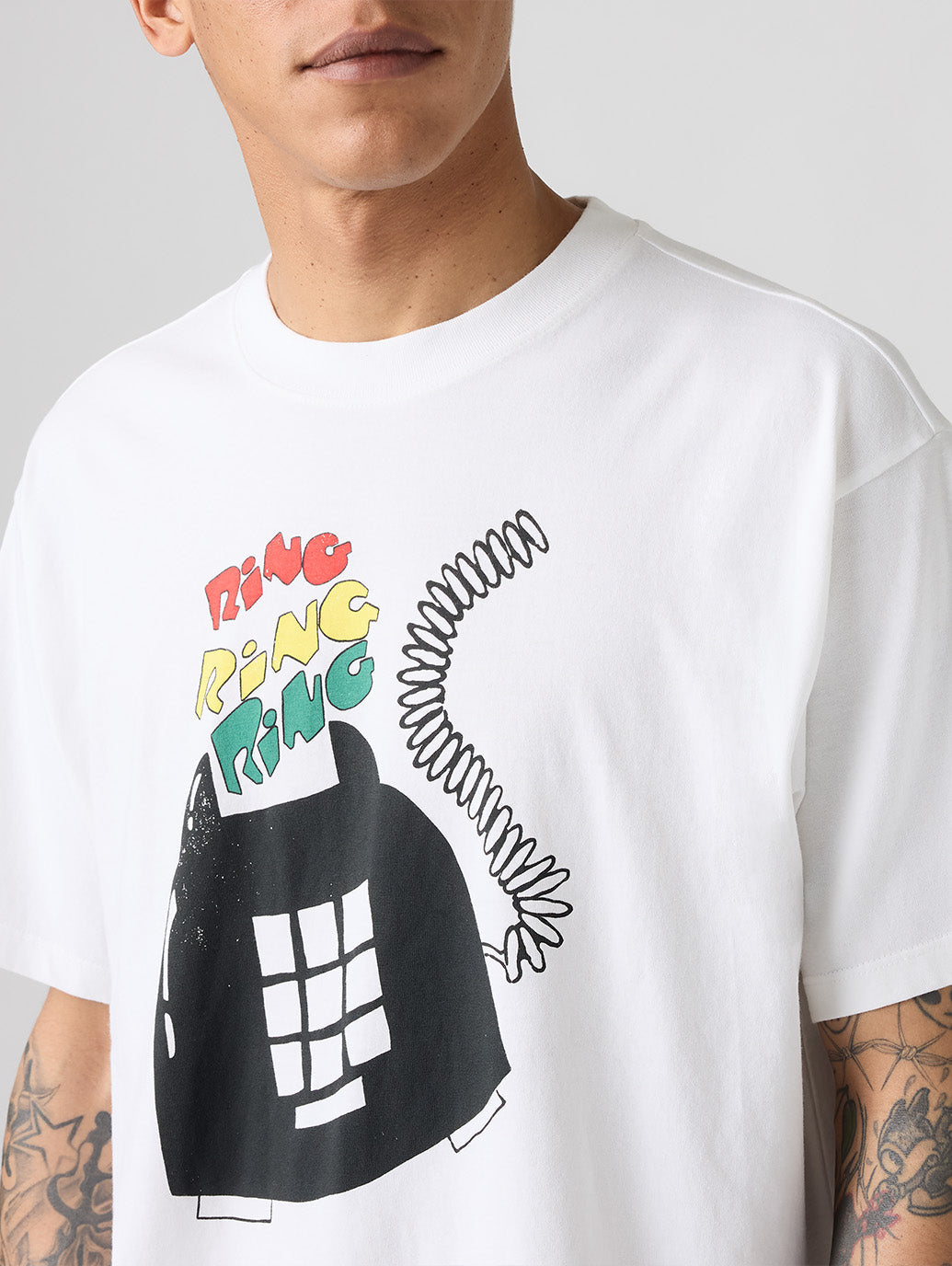 LEVI’S® x DE LA SOUL RING RING WHITE Tシャツ