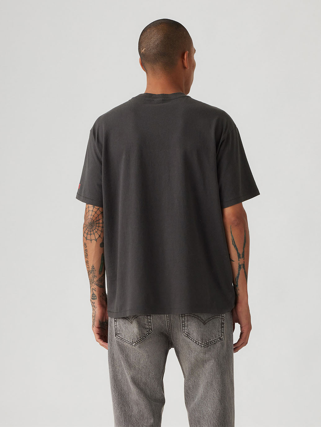 LEVI’S® x NEW ORDER CEREMONY Tシャツ