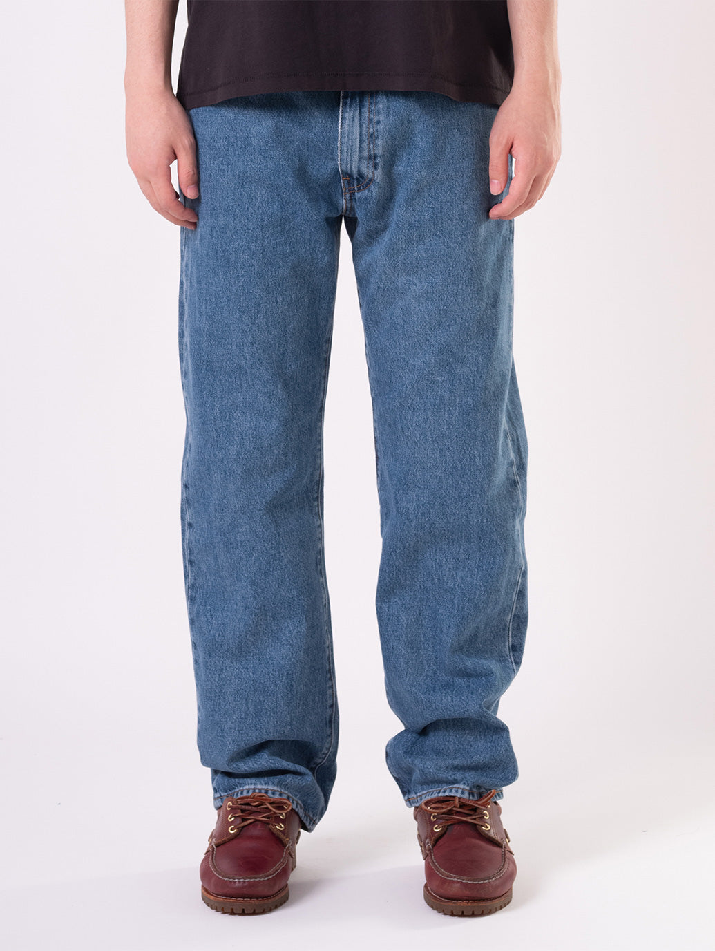 555™ リラックスストレート ジーンズ ミディアムインディゴ