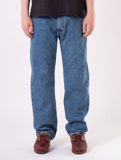 555™ リラックスストレート ジーンズ ミディアムインディゴ