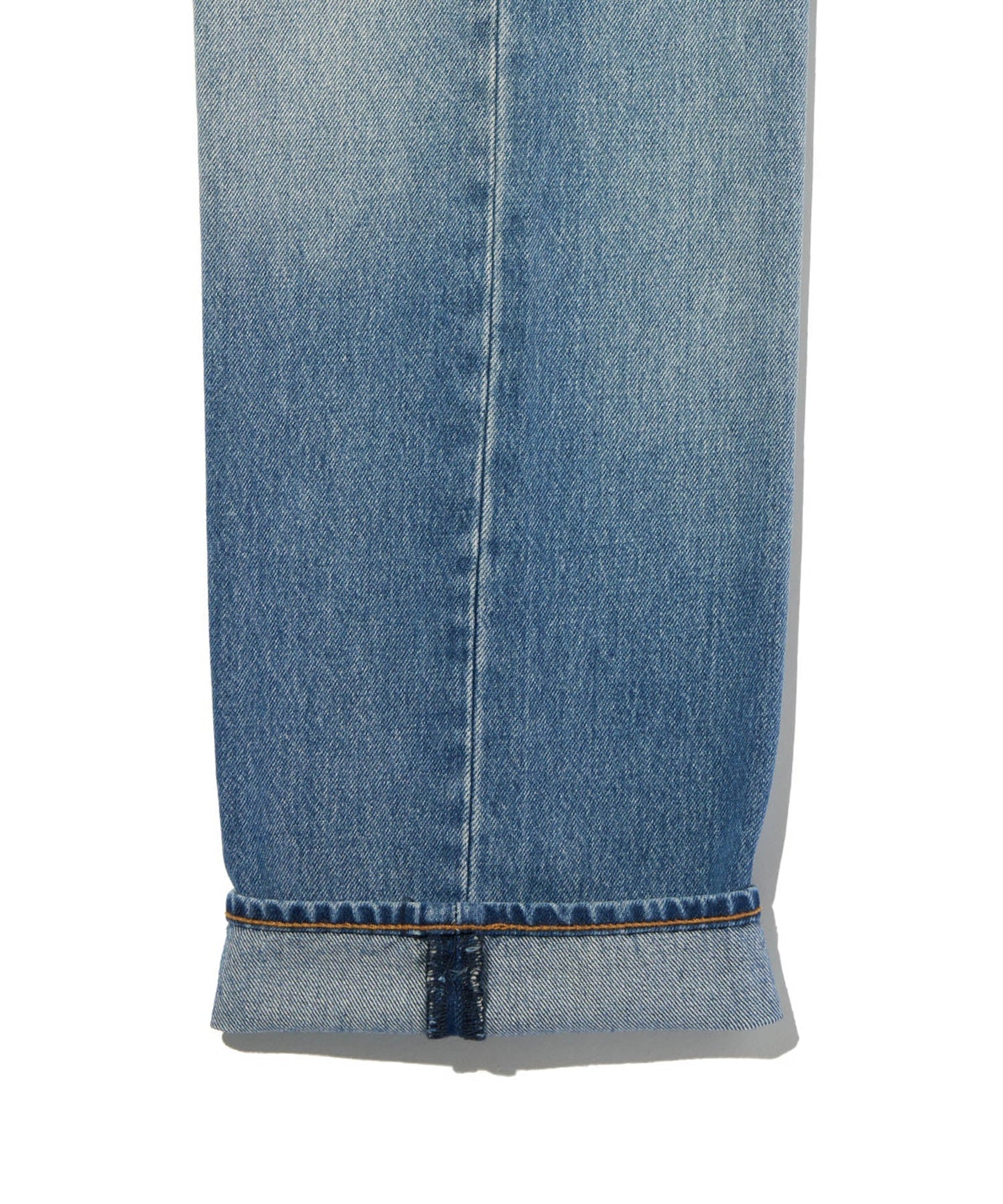 555™ リラックスストレート ジーンズ インディゴブルー