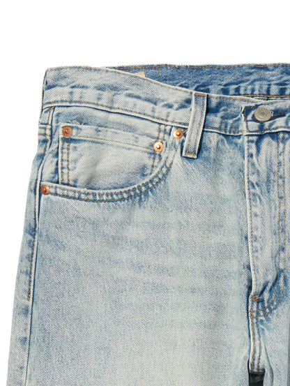 555™ リラックスストレート ジーンズ ライトインディゴ