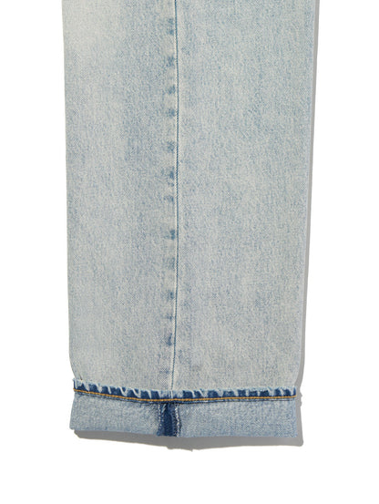 555™ リラックスストレート ジーンズ ライトインディゴ