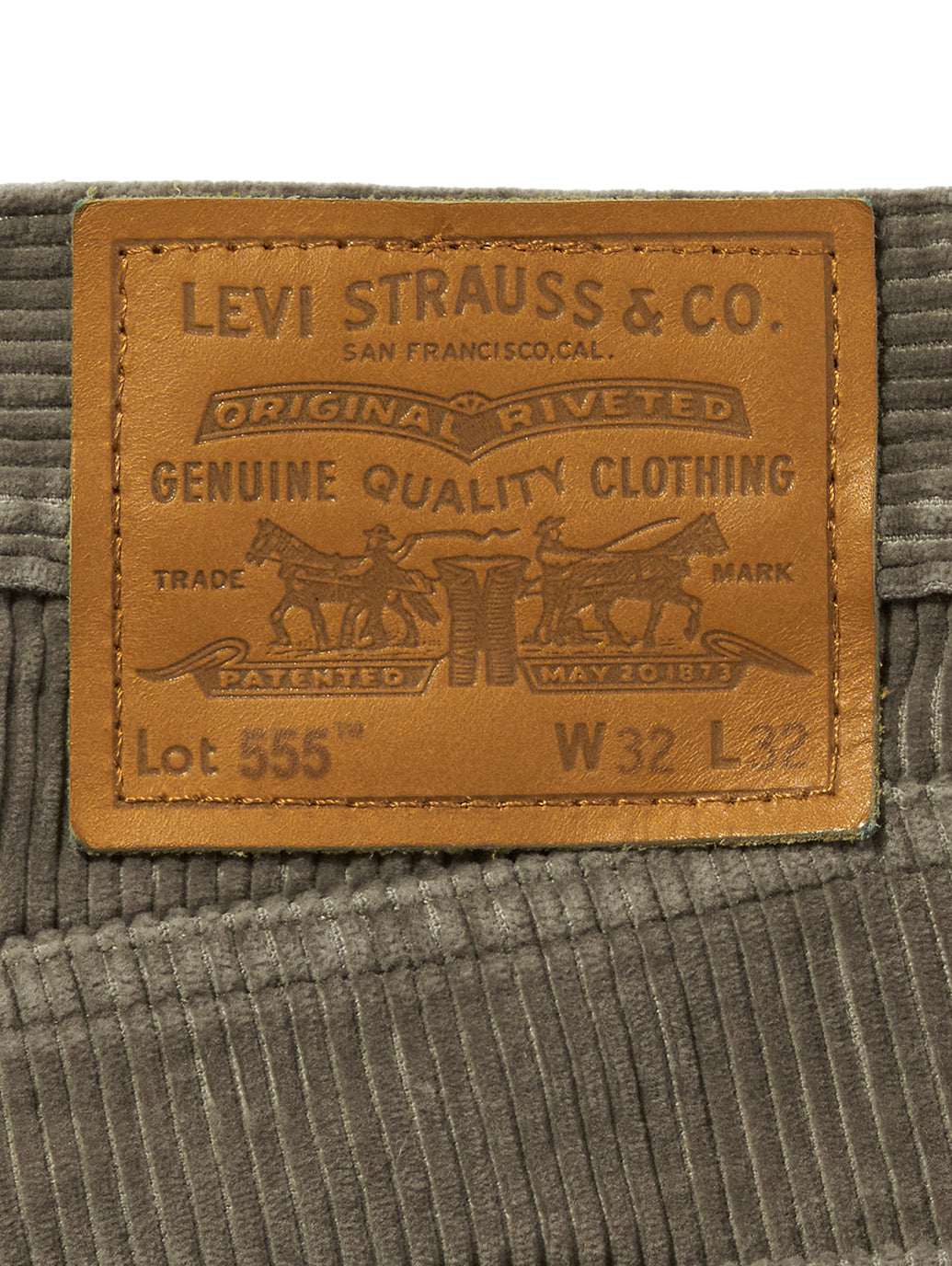 555™ リラックスストレート コーデュロイパンツ