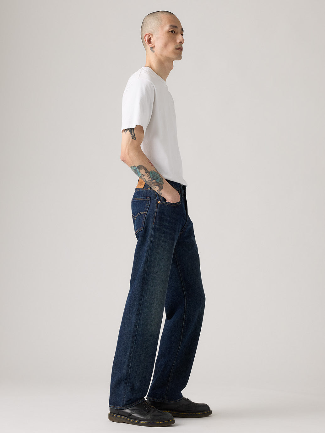 555™ リラックスストレート ジーンズ ダークインディゴ