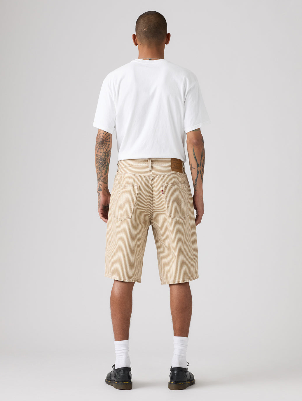 478™ バギーショートパンツ ベージュ – リーバイス®公式オンラインストア