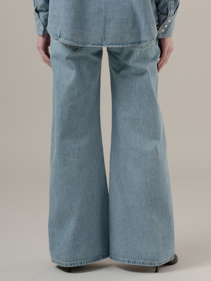 BLUETAB™ CARVE リラックスジーンズ ライトインディゴ