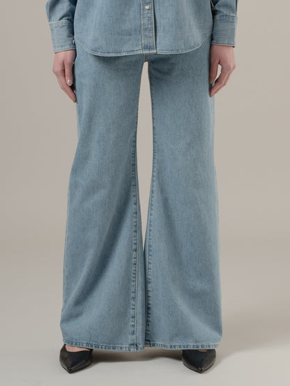 BLUETAB™ CARVE リラックスジーンズ ライトインディゴ