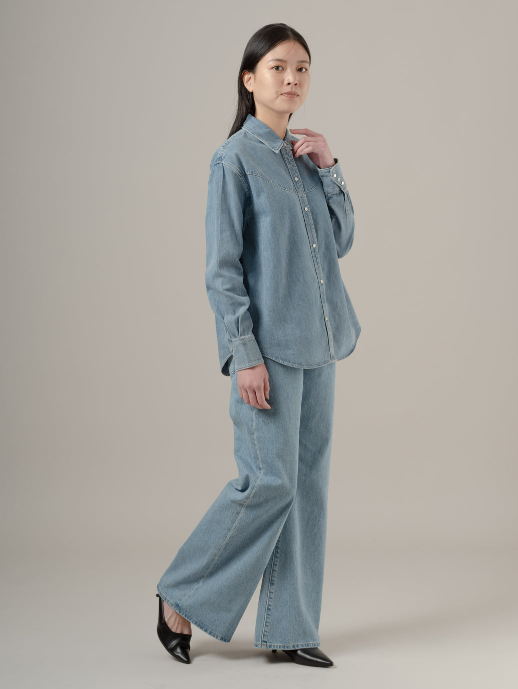 BLUETAB™ CARVE リラックスジーンズ ライトインディゴ