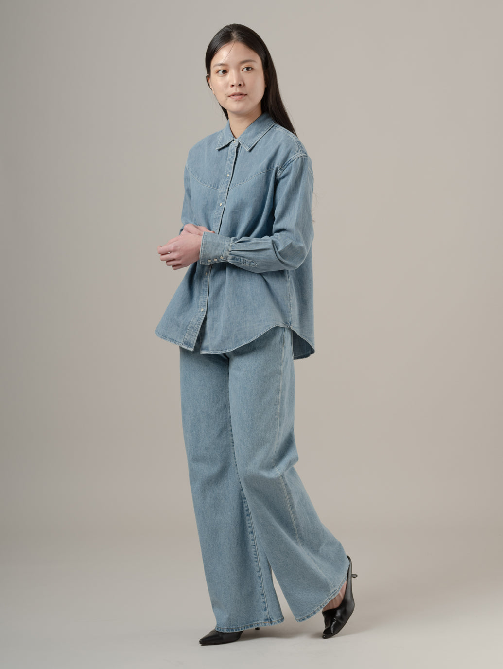 BLUETAB™ CARVE リラックスジーンズ ライトインディゴ