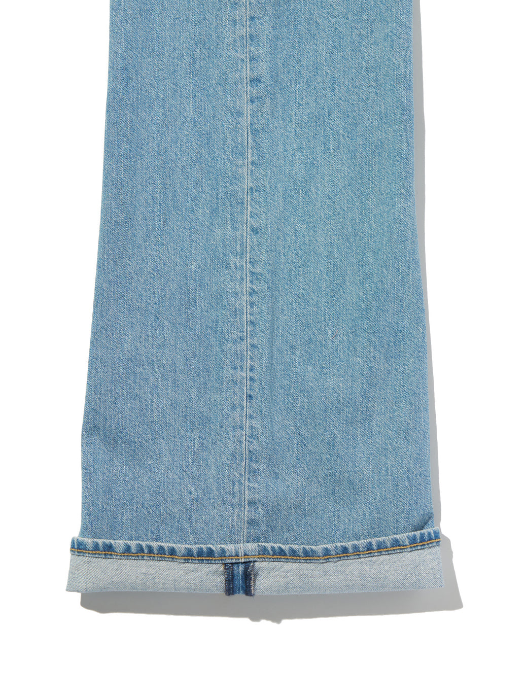 BLUETAB™ CARVE リラックスジーンズ ライトインディゴ