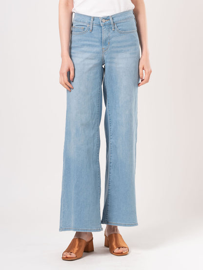 318™ シェーピング ワイドレッグ ライトインディゴ 