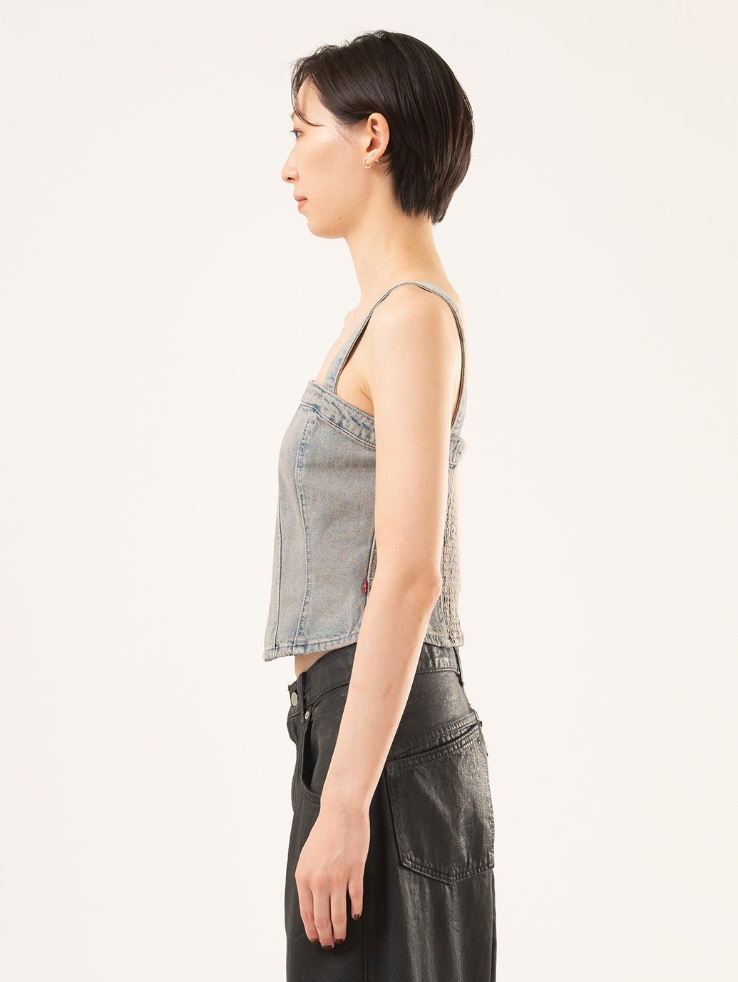 スカルプドビスチェ – リーバイス®公式オンラインストア