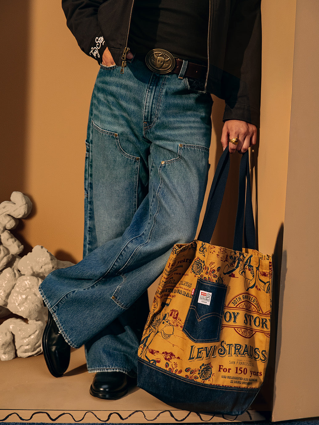 LEVI’S x TOY STORY トートバッグ　リーバイス　トイストーリー LEVI'S® x TOY STORY トートバッグ – リーバイス®公式オンライン