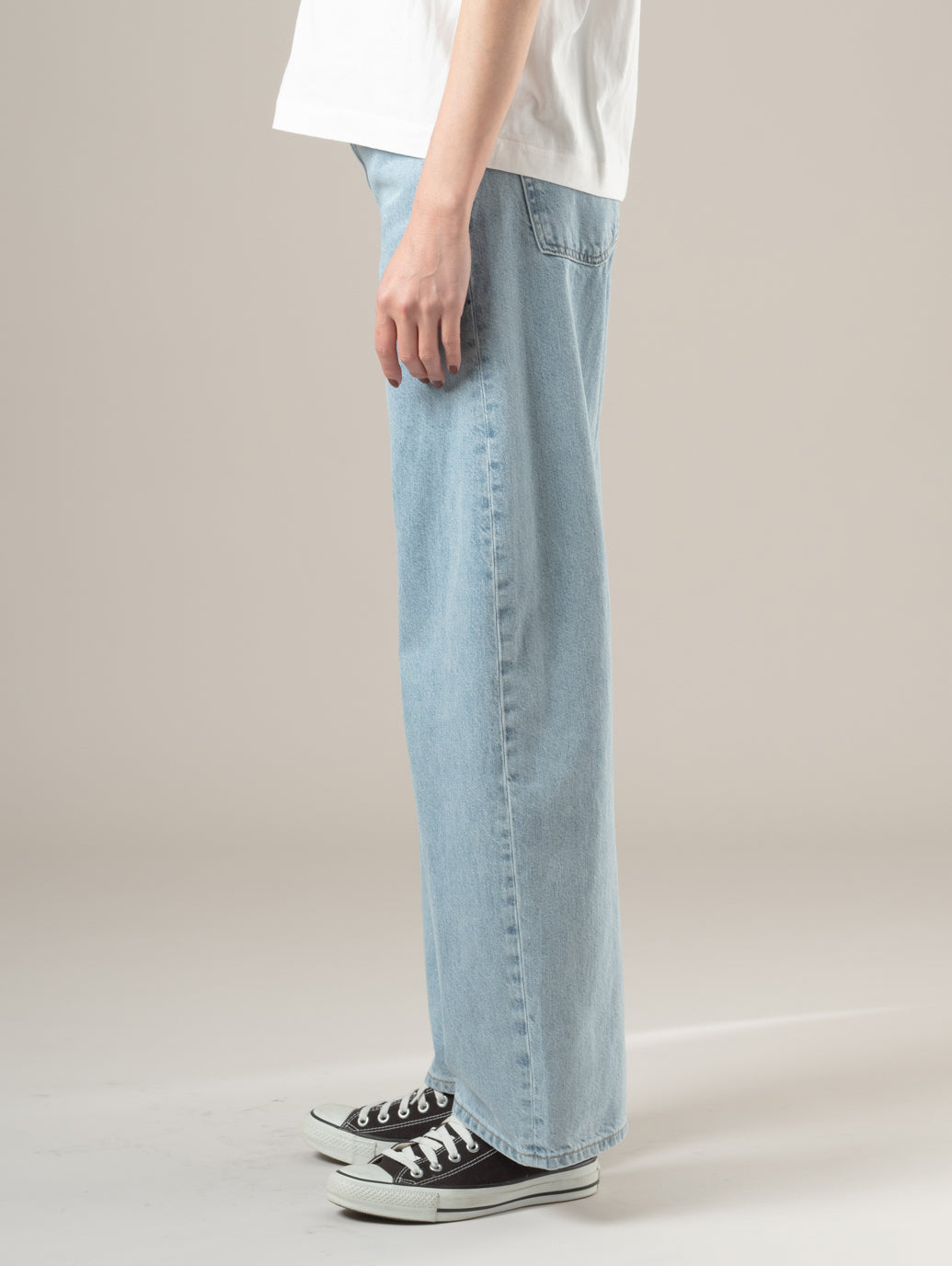 BLUETAB™ バレルジーンズ ライトインディゴ