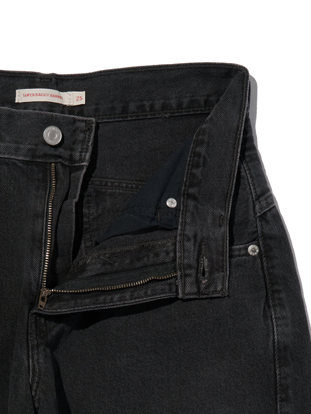 SUPER BAGGY バレルジーンズ ブラック – リーバイス®公式オンラインストア