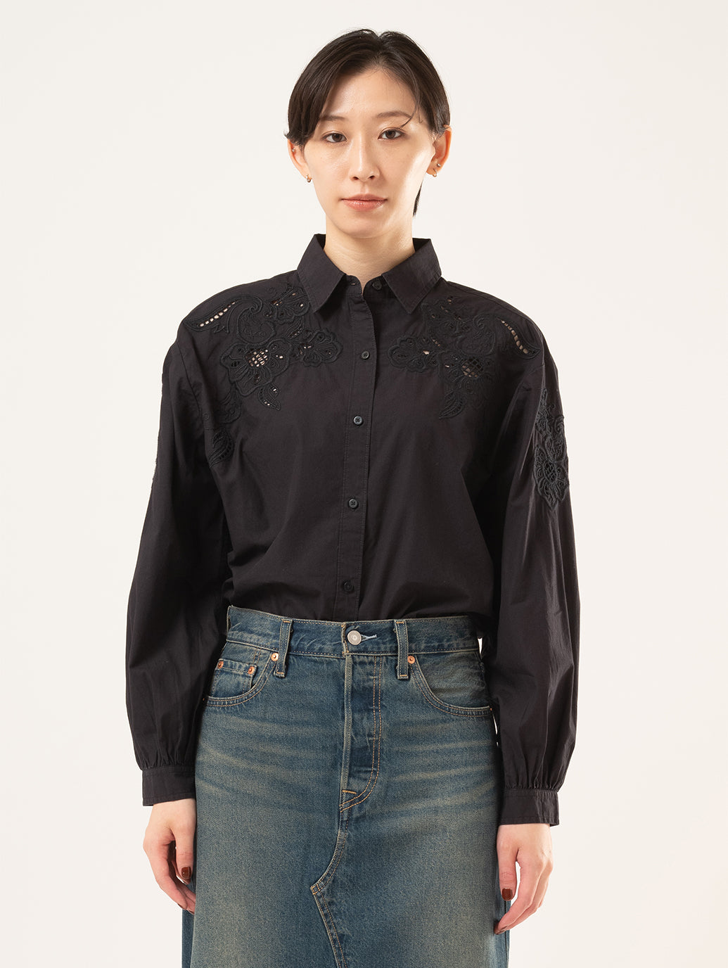 Janieシャツ
