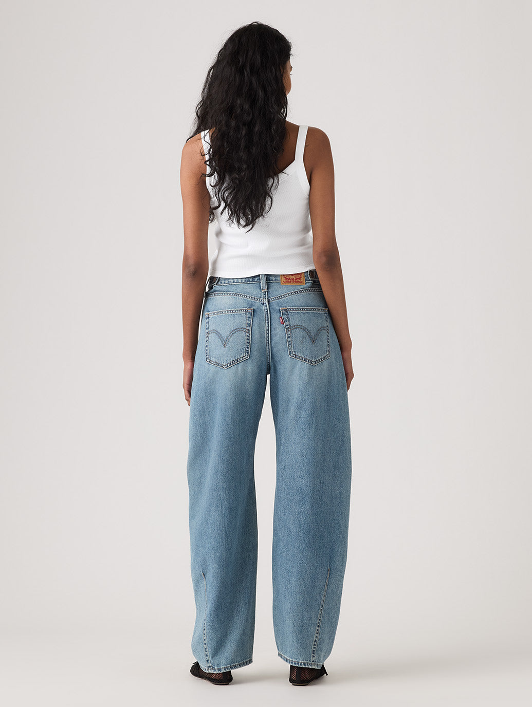 CINCH バレルジーンズ ミディアムインディゴ