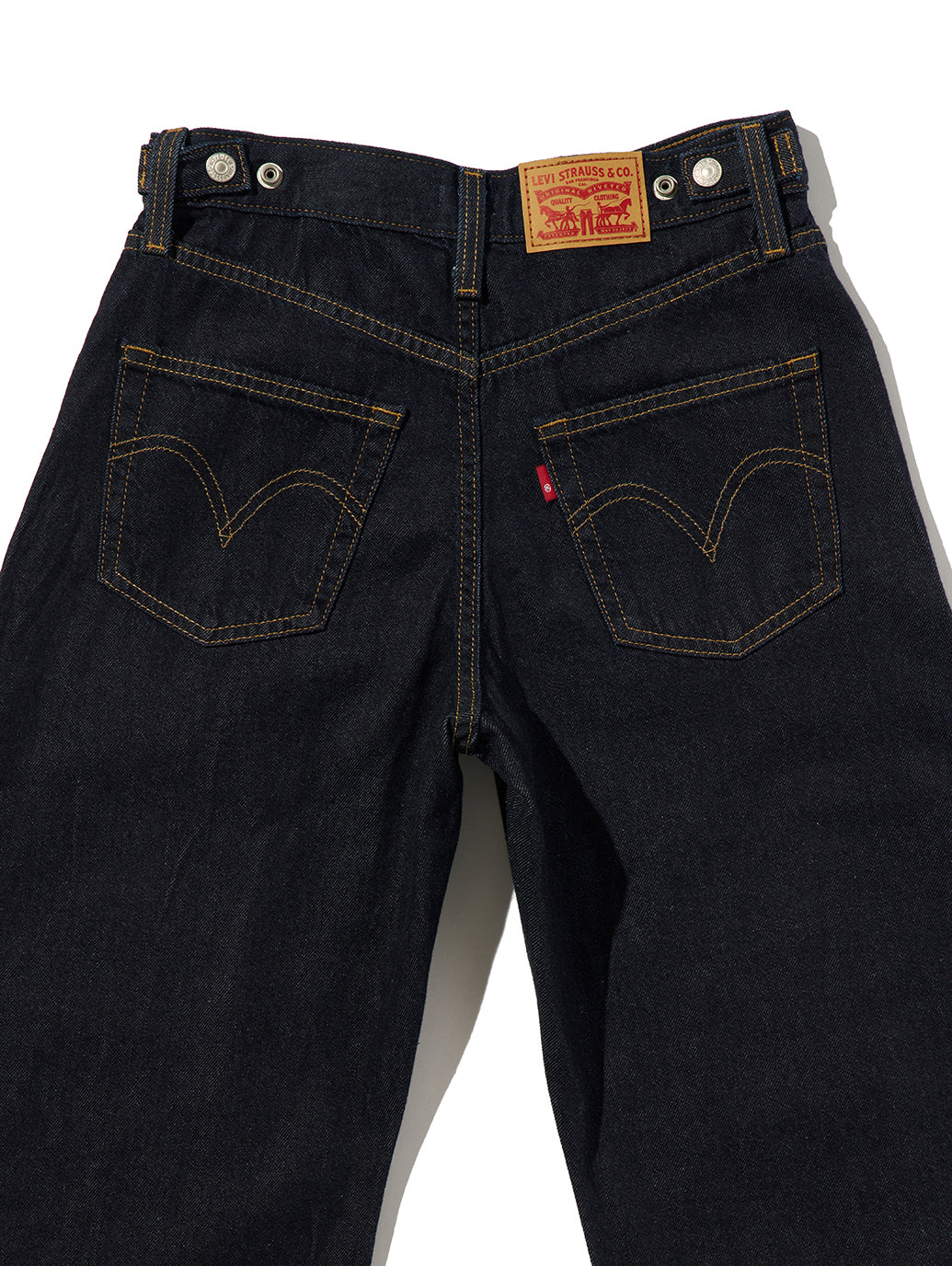 CINCH バレルジーンズ ダークインディゴ