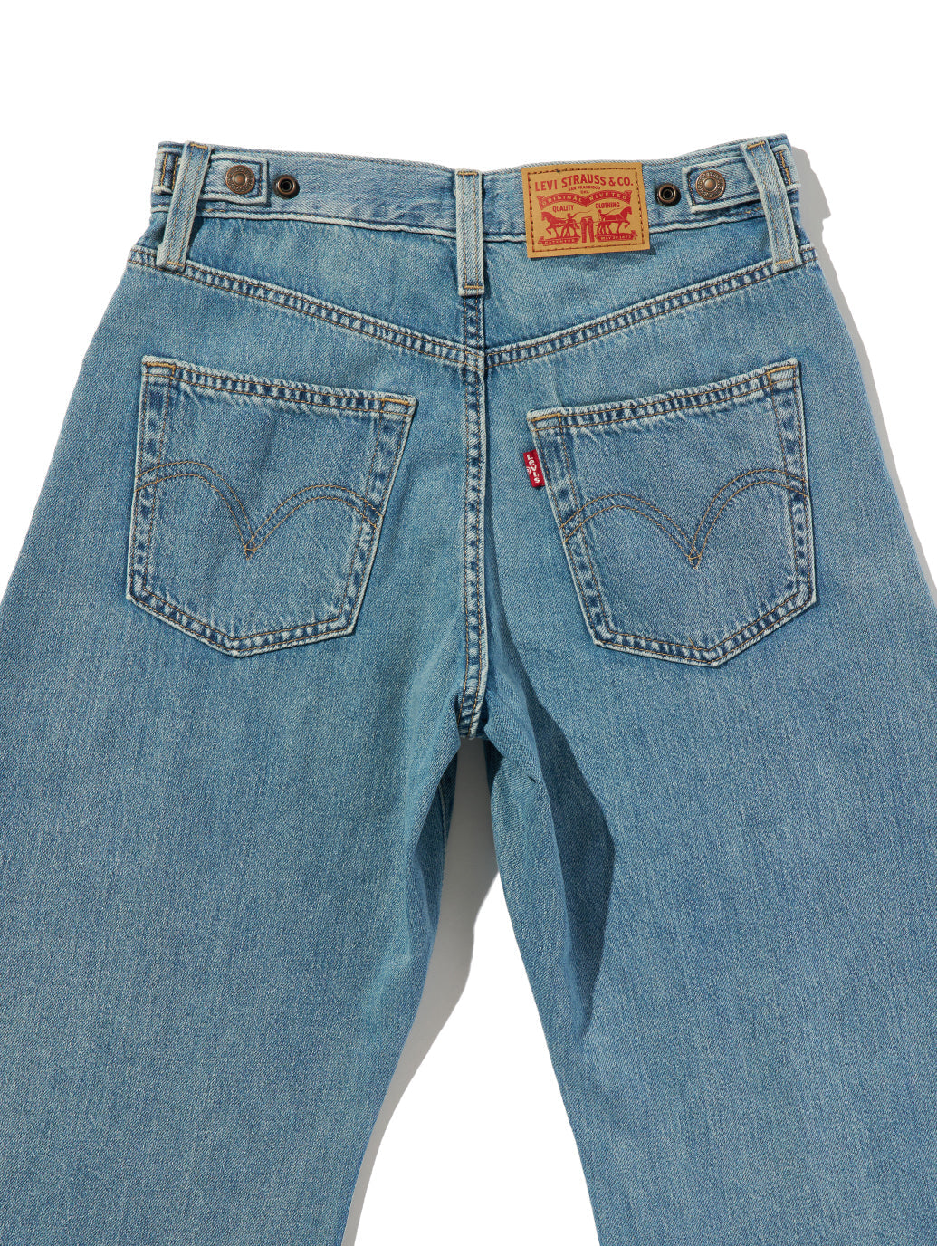 CINCH バレルジーンズ ミディアムインディゴ