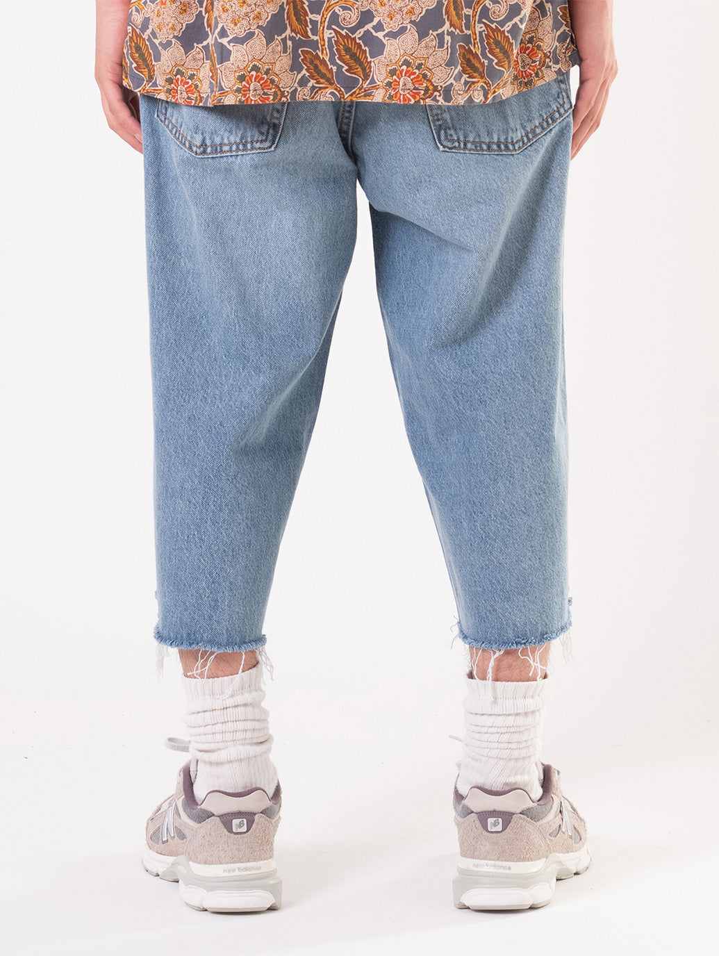 578™ バギージーンズ カプリ ミディアムインディゴ 