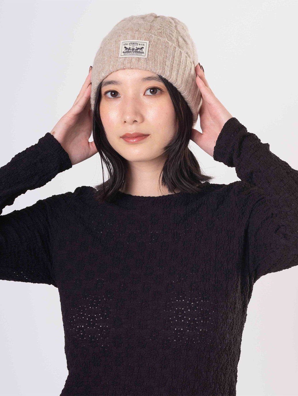 ケーブルニットバックパッチビーニー