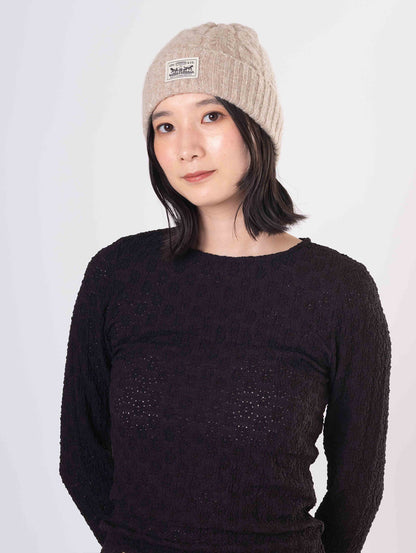 ケーブルニットバックパッチビーニー