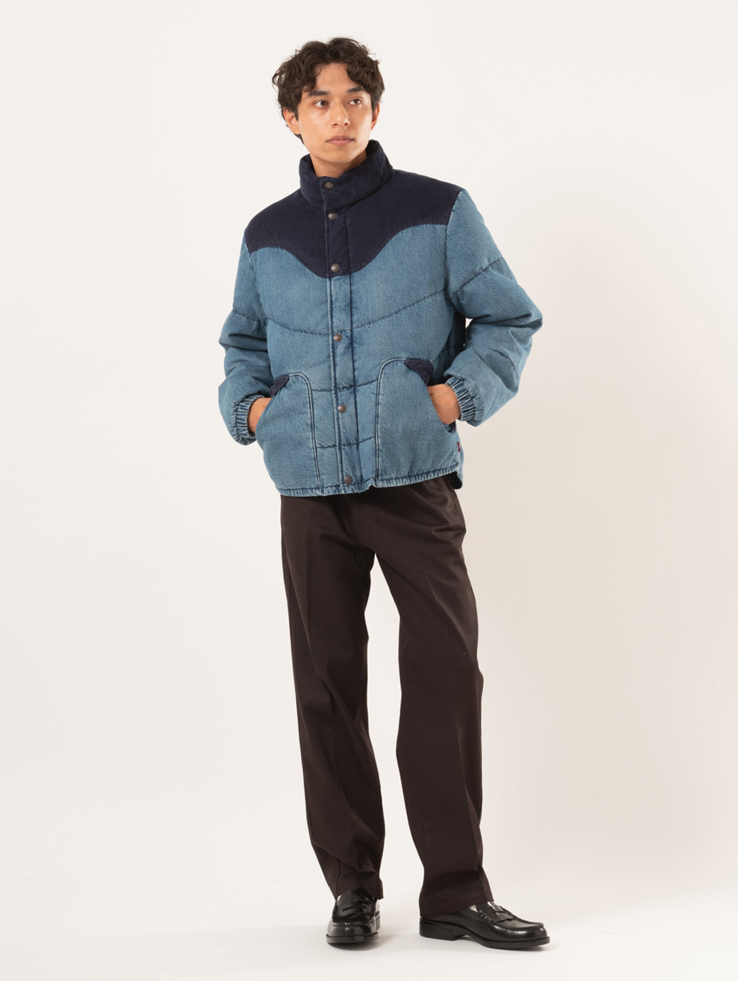 ワイルド ウェスト ダウンジャケット