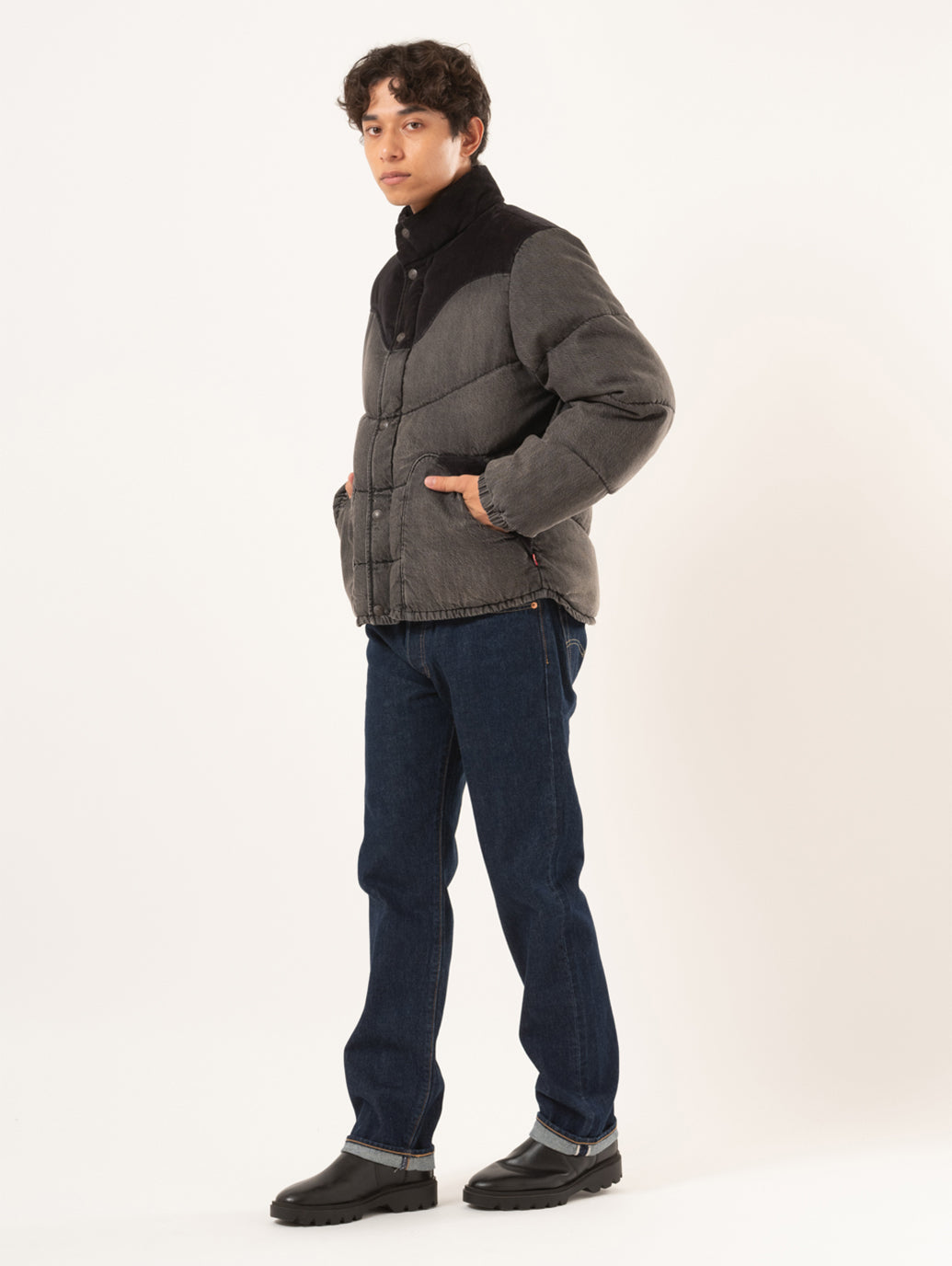 ワイルド ウェスト ダウンジャケット