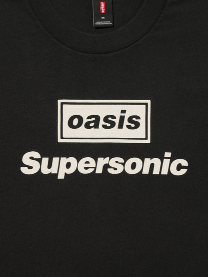 LEVI’S® x OASIS SUPERSONIC ロングスリーブバンドTシャツ