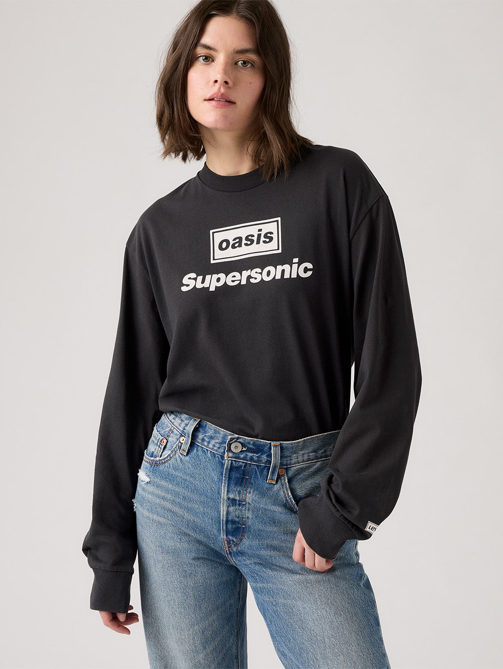 LEVI’S® x OASIS SUPERSONIC ロングスリーブバンドTシャツ