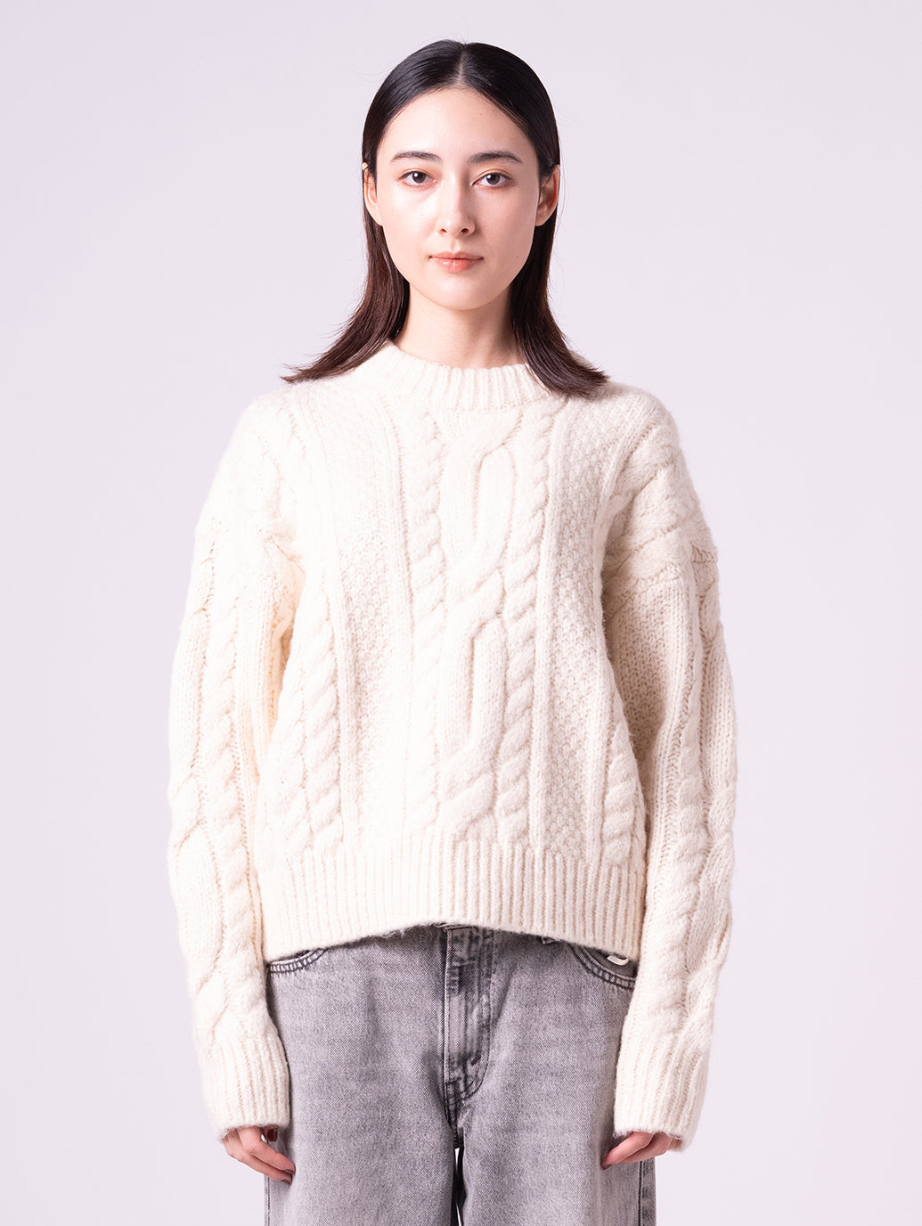 INES ケーブルニットセーター