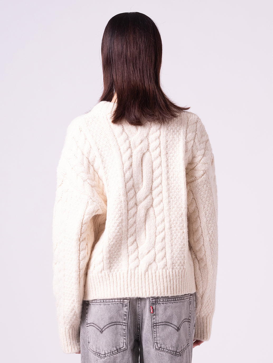 INES ケーブルニットセーター