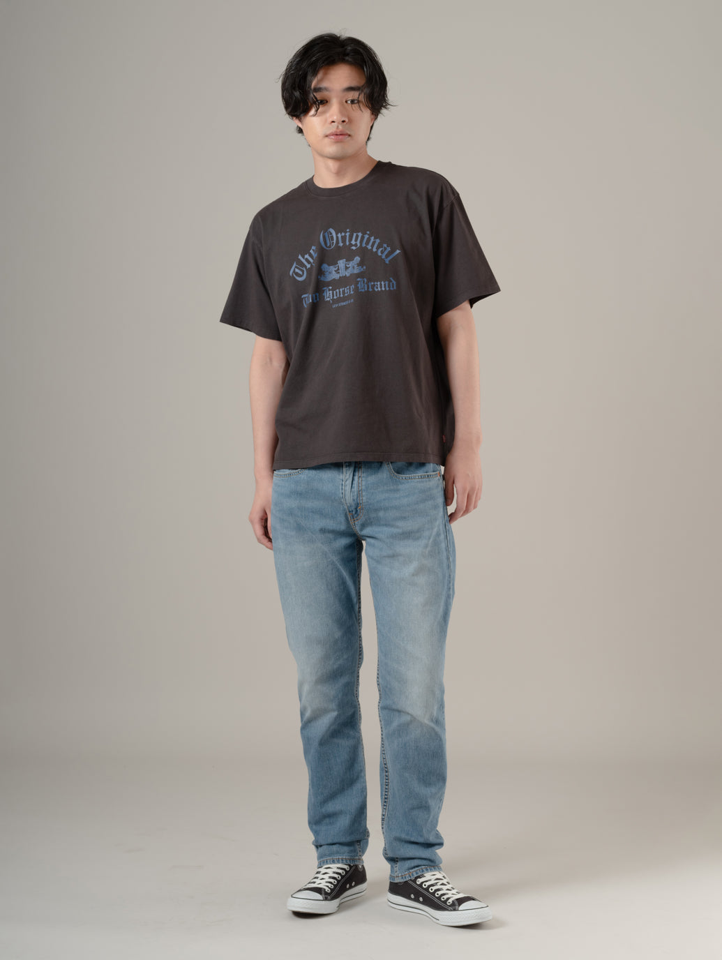 グラフィックボックスTシャツ