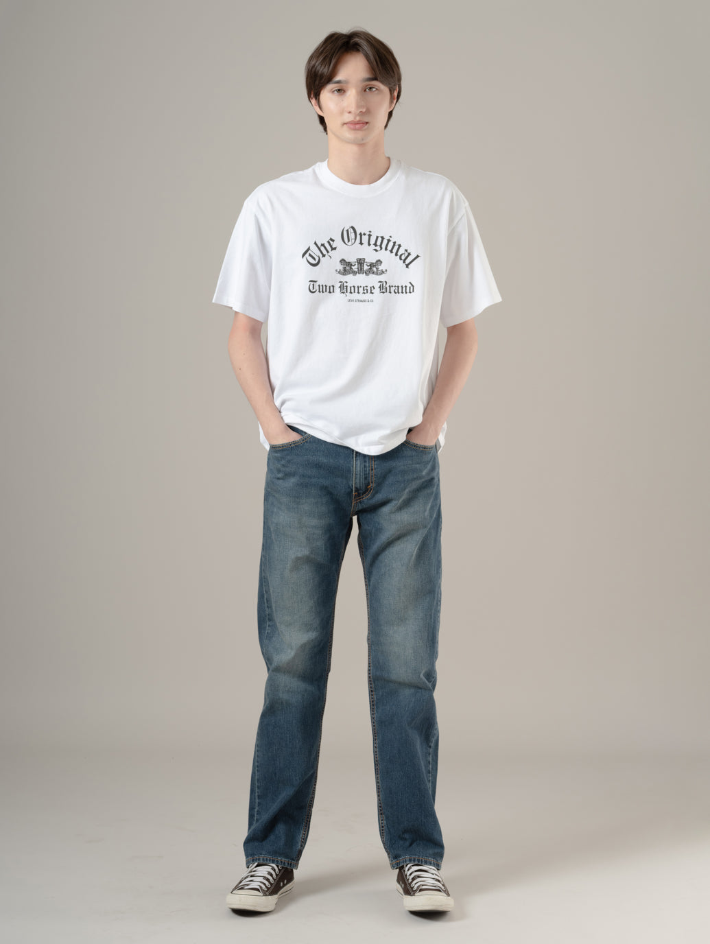 グラフィックボックスTシャツ
